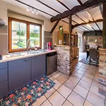With Hot Tub In Ferienhaus