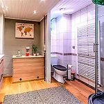 Ferienhaus With Hot Tub In