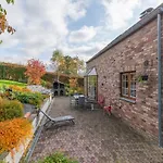 Ferienhaus With Hot Tub In Vielsalm