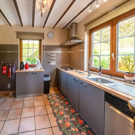 With Garden Terrace And Jacuzzi In Season In Holiday home