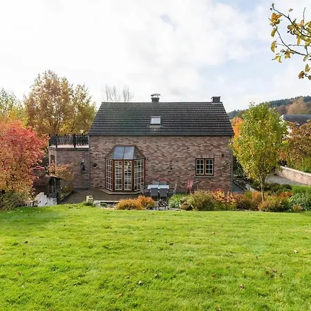 With Garden Terrace And Jacuzzi In Season In Holiday home *
