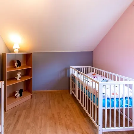 With Hot Tub In Σπίτι διακοπών Vielsalm