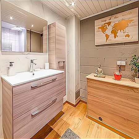 Σπίτι διακοπών With Hot Tub In