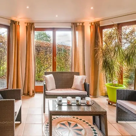 Σπίτι διακοπών With Hot Tub In *